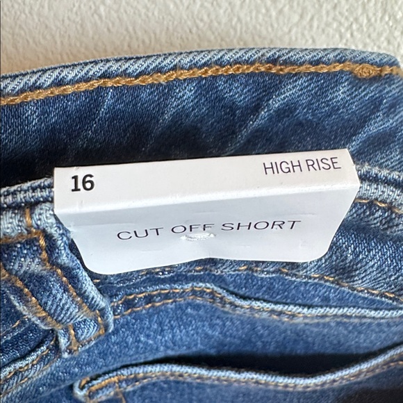 NWT PINK Victoria’s Secret High Rise Cutoff Denim Jean Shorts Size 16 Distressed - Picture 7 of 7